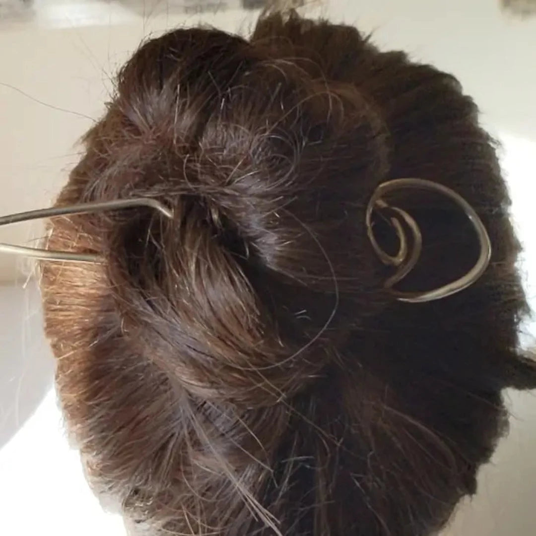 Scribble Hair Fork Close Up Image