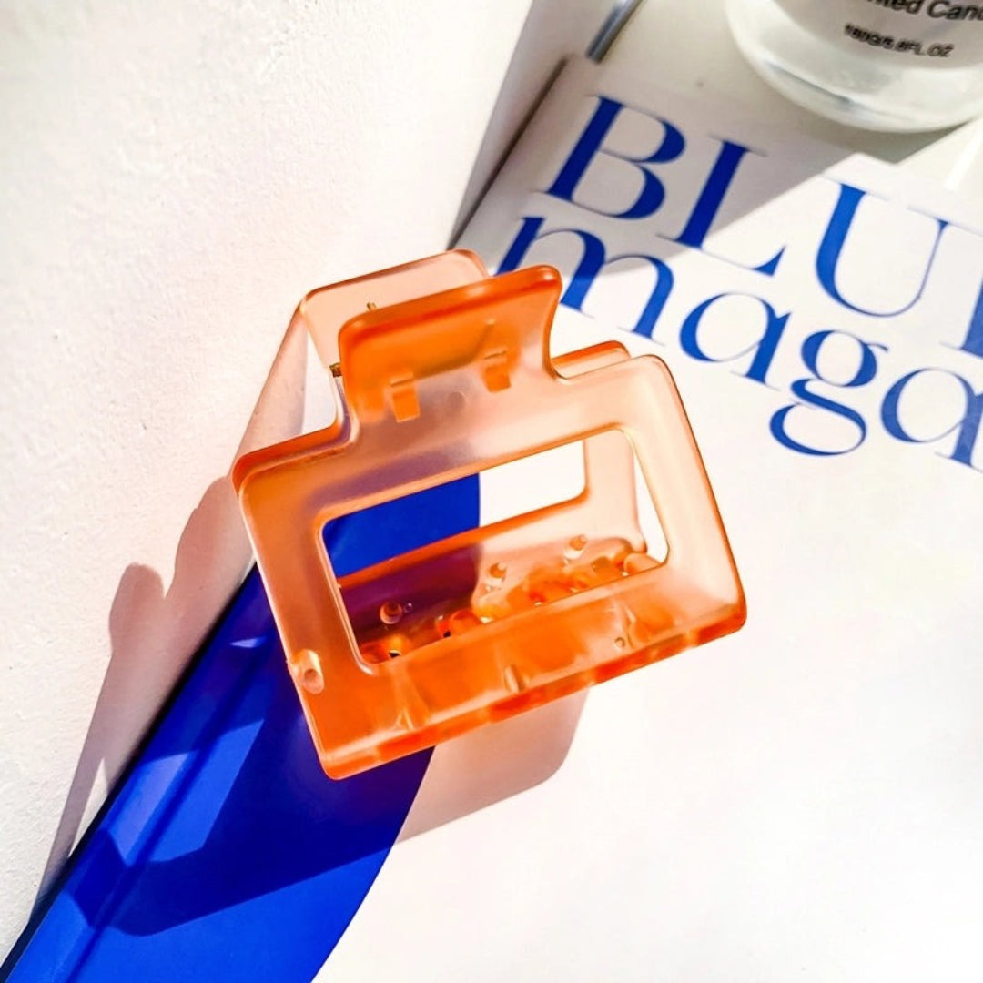 Transluscent Hair Claw