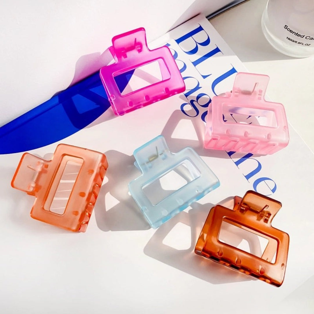 Transluscent Hair Claw