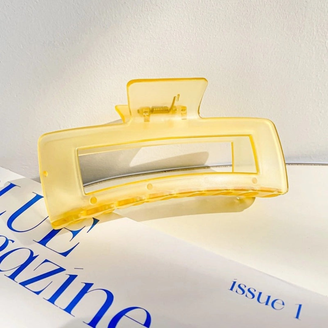 Transluscent Hair Claw