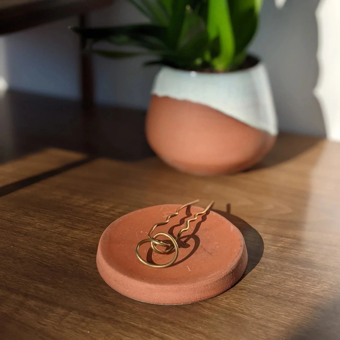 Scribble Hair Fork Close Up Image